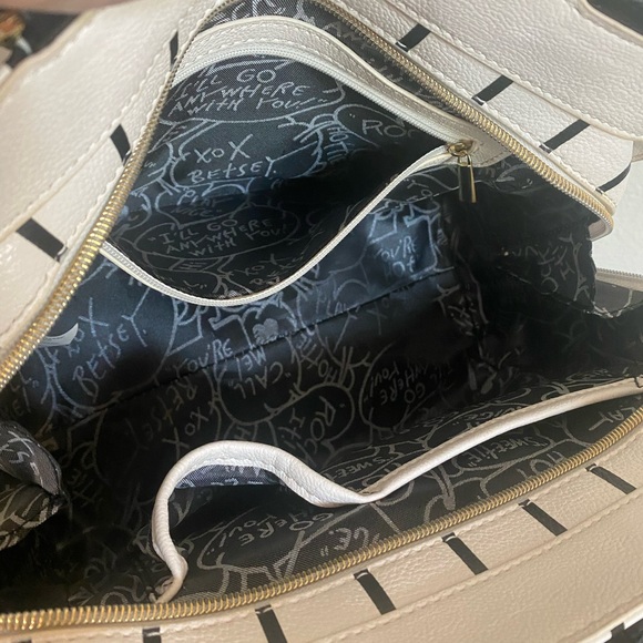 Betsy Johnson black and white striped Handbag with Bow and flower Accent - Picture 10 of 16